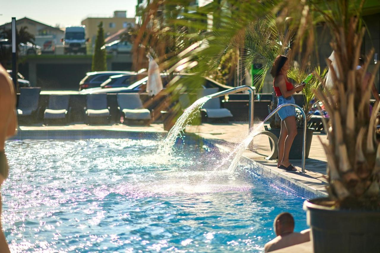 Sara Blu Apartment Spa And Pool Beach Resort Мамая Екстериор снимка