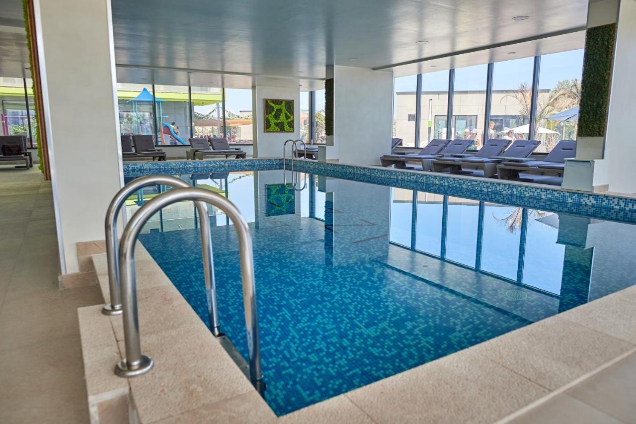 Sara Blu Apartment Spa And Pool Beach Resort Мамая Екстериор снимка